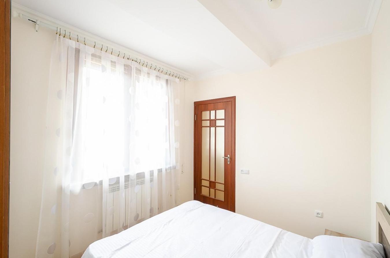 Excellent Apartment In The Center Of The Capital.Amiryan Jerevan Eksteriør billede